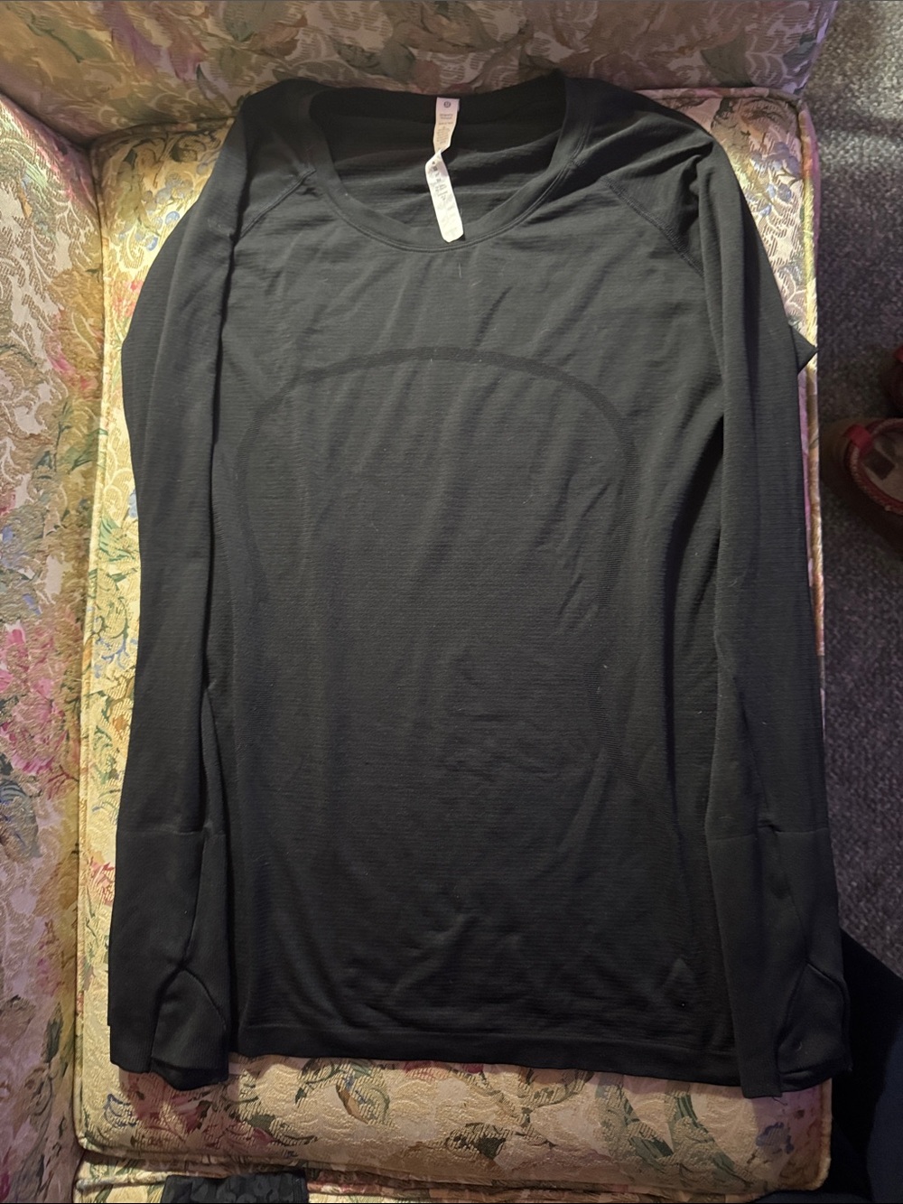 Women’s Lululemon Long-Sleeve Black Crewneck Shirt